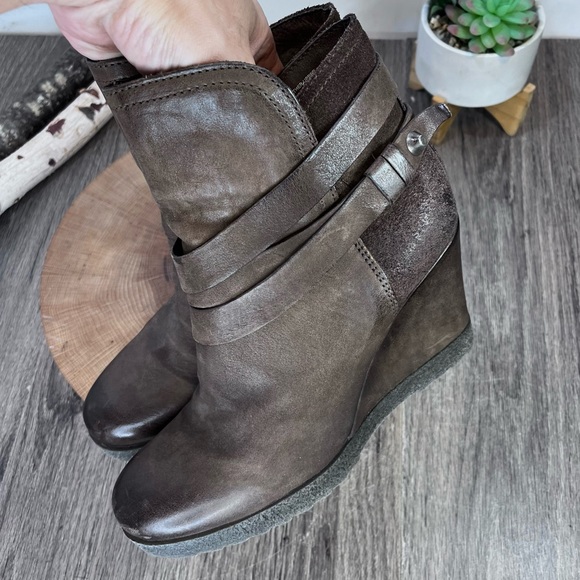 *Miz Mooz | Narcissa Brown Leather Wedge Bootie with Ankle Straps Size 38/7.5-8 - Picture 11 of 15